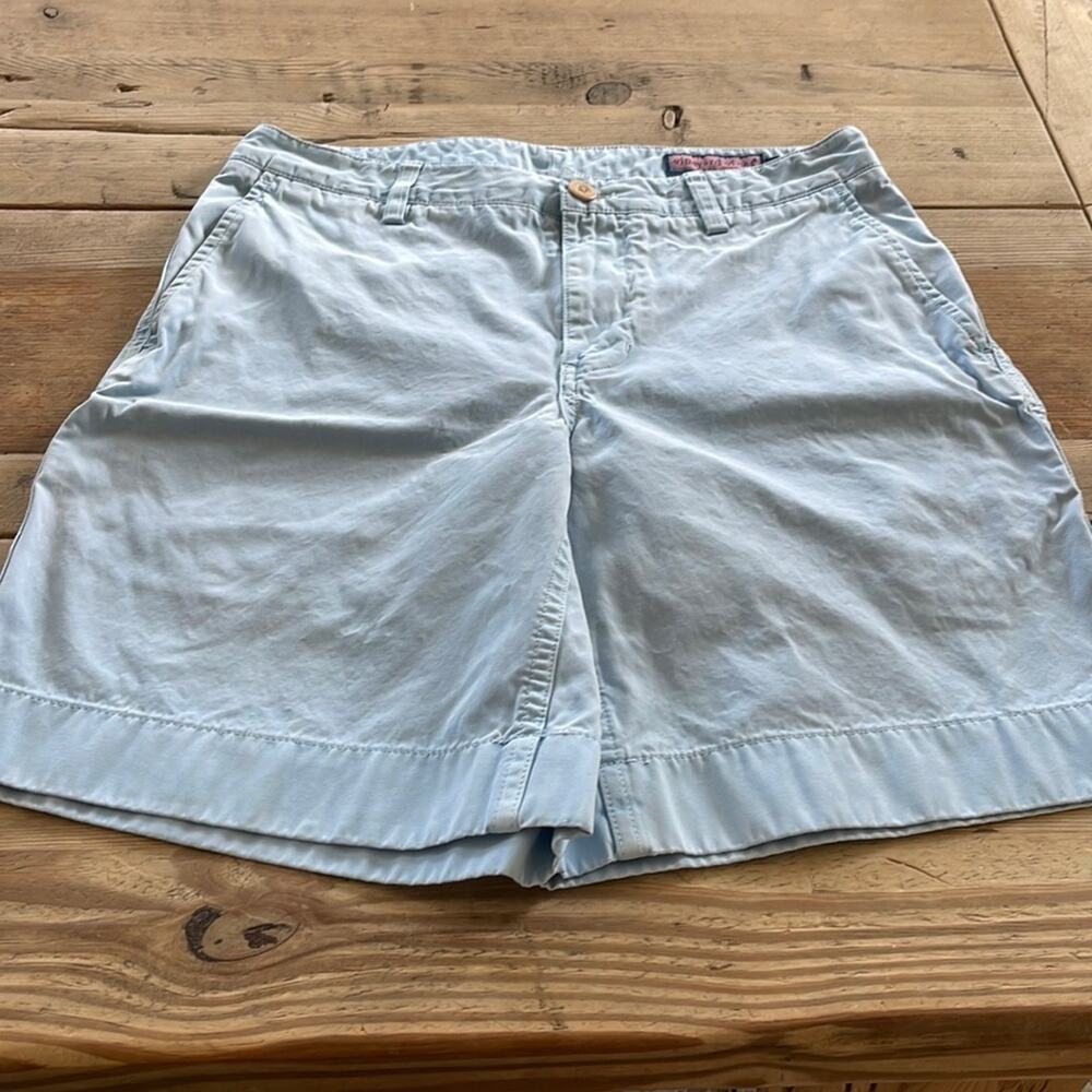 Men’s vineyard vines - island short - size 30 powder blue.